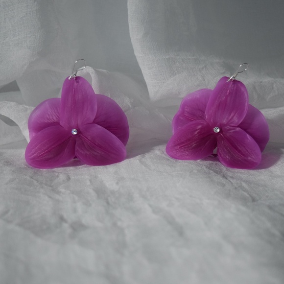 Fuchsia Phalaenopsis Orchid True Touch Artificial Earrings. - Picture 8 of 11